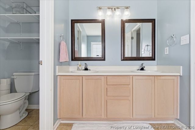 121 Van Buren Drive, Raeford, NC 28376