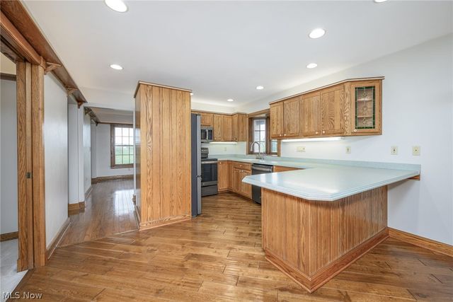 46675 Clarkson Rd, Rogers, OH 44455