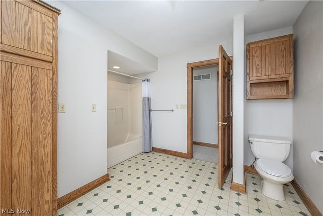46675 Clarkson Rd, Rogers, OH 44455