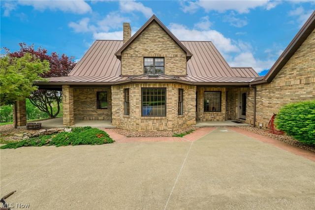 46675 Clarkson Rd, Rogers, OH 44455
