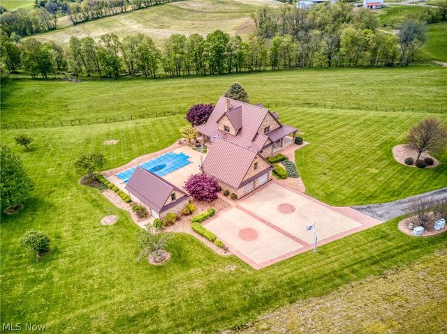 46675 Clarkson Rd, Rogers, OH 44455