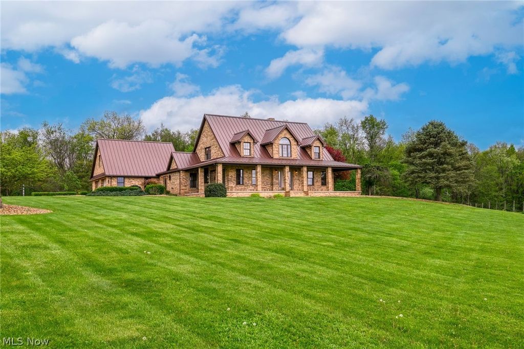 46675 Clarkson Rd, Rogers, OH 44455