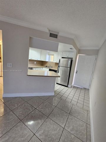 8245 Lake Dr 401, Doral, FL 33166