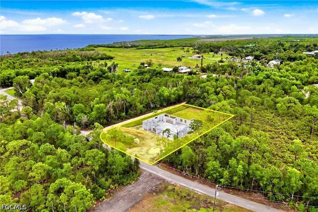 5288 Fairbanks DR, St James City, FL 33956
