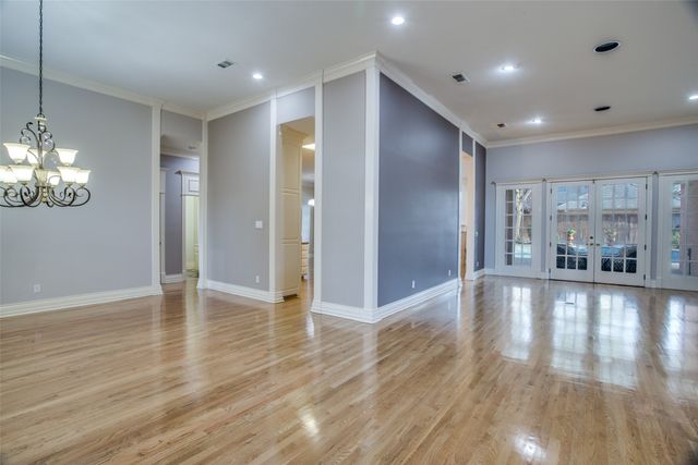 6509 Muirfield Road, Fort Worth, TX 76132