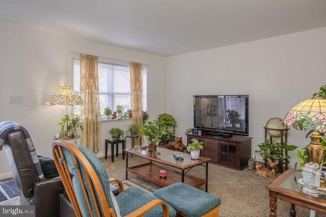 731 HIGHLAND AVENUE, Chambersburg, PA 17202