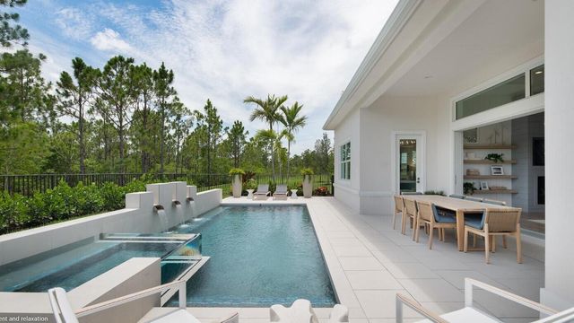 126 SE Calmo Circle, Port St. Lucie, FL 34984