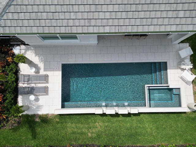126 SE Calmo Circle, Port St. Lucie, FL 34984
