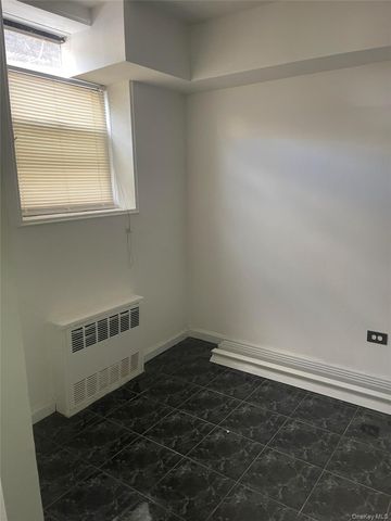 152-72 Melbourne Avenue LD, Kew Garden Hills, NY 11367