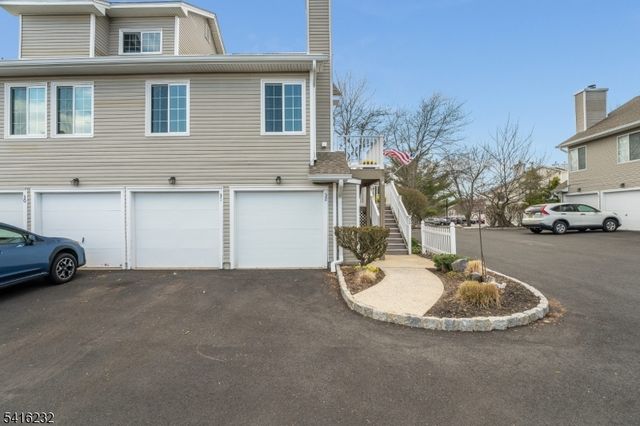 32 Morgan Court, Bedminster Twp., NJ 07921