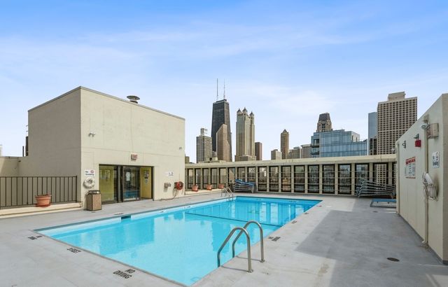1 E Scott Street 1601, Chicago, IL 60610