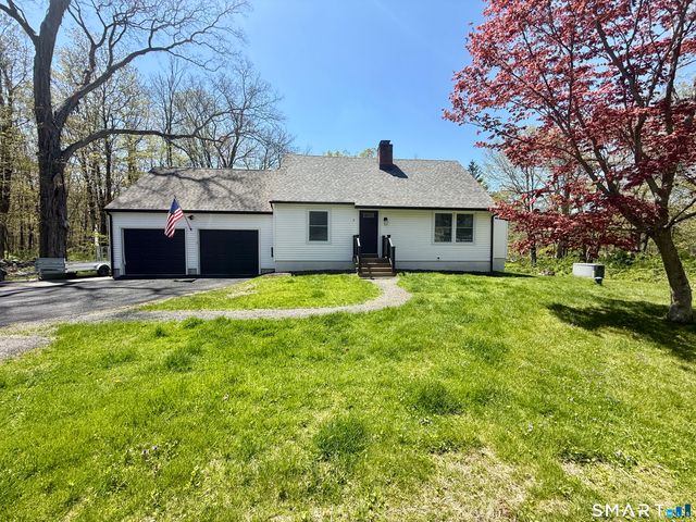 2 Judd Hill Road, Woodbury, CT 06798