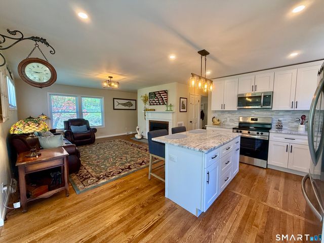 2 Judd Hill Road, Woodbury, CT 06798
