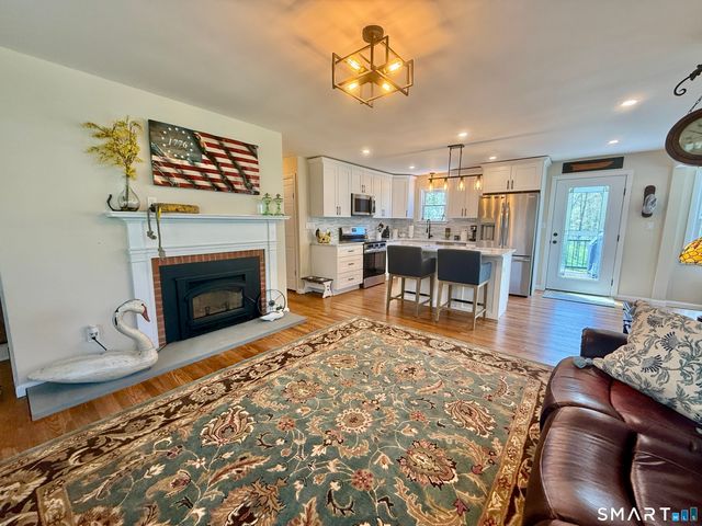 2 Judd Hill Road, Woodbury, CT 06798