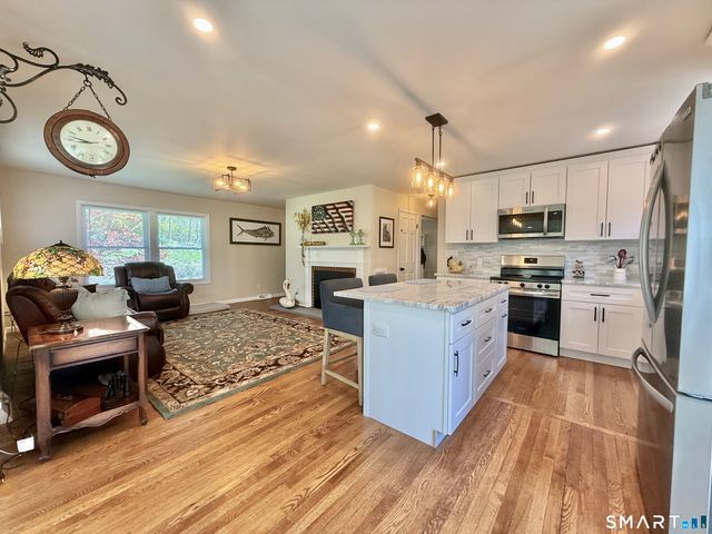 2 Judd Hill Road, Woodbury, CT 06798