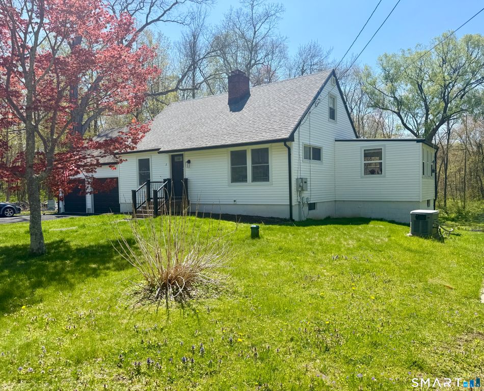 2 Judd Hill Road, Woodbury, CT 06798