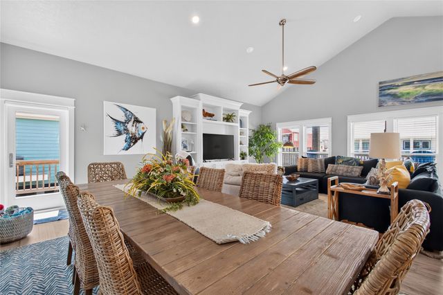 870 Kahla Drive, Crystal Beach, TX 77650