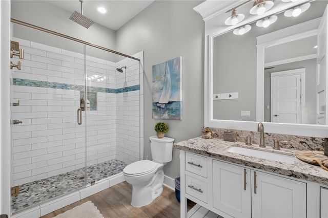 870 Kahla Drive, Crystal Beach, TX 77650