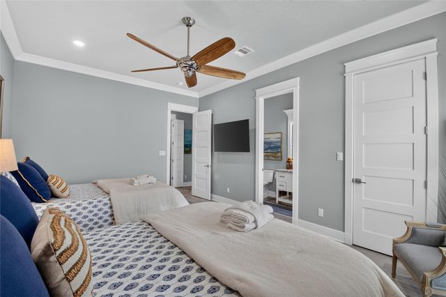870 Kahla Drive, Crystal Beach, TX 77650