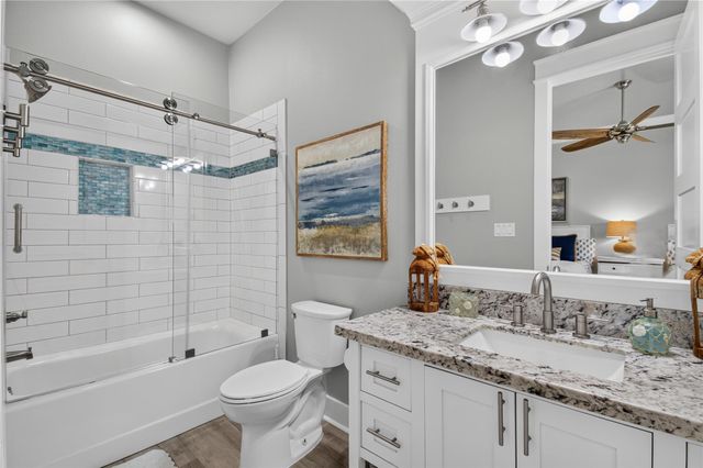 870 Kahla Drive, Crystal Beach, TX 77650