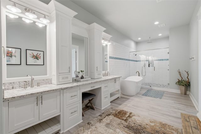 870 Kahla Drive, Crystal Beach, TX 77650