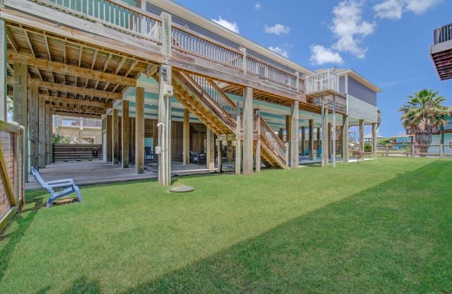 870 Kahla Drive, Crystal Beach, TX 77650