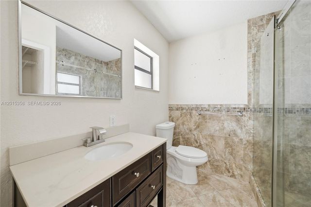 5320 W 26th Ave 108, Hialeah, FL 33016