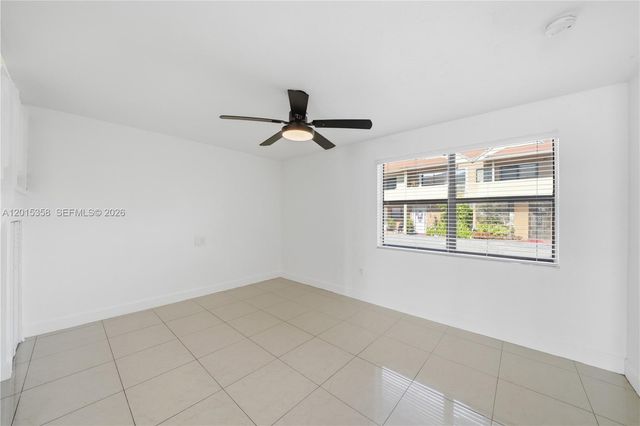 5320 W 26th Ave 108, Hialeah, FL 33016