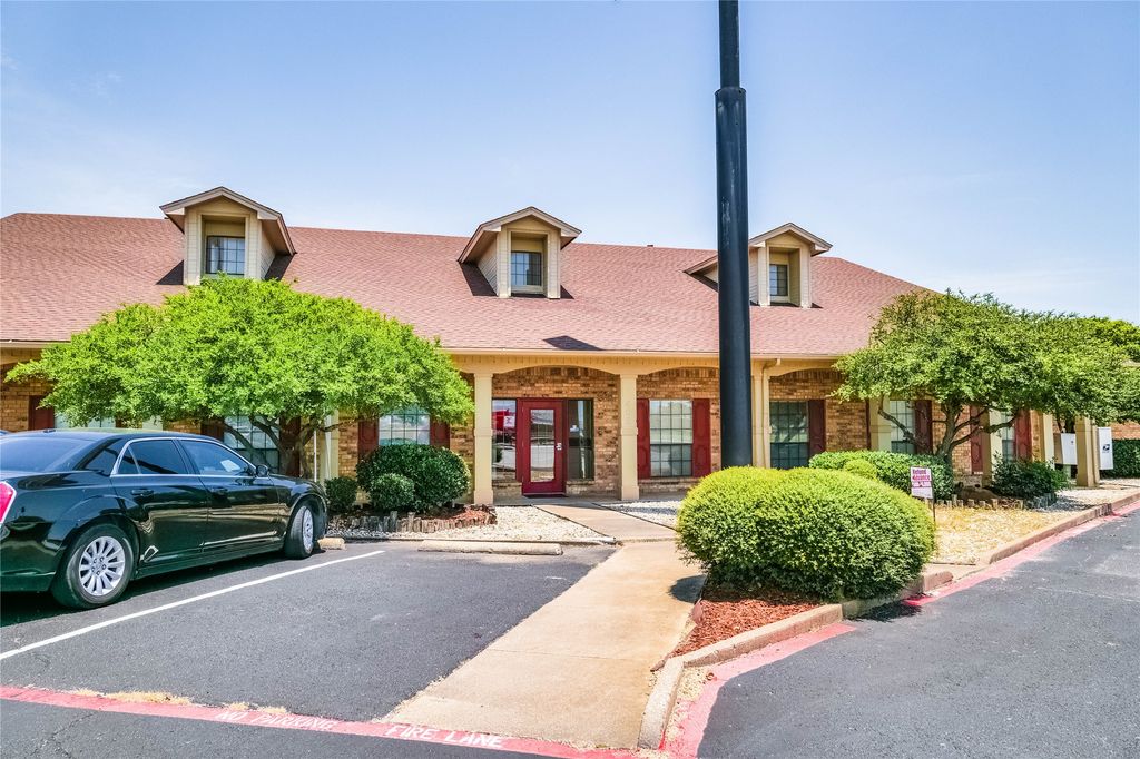 405 Airport Freeway Private Offices, Bedford, TX 76021