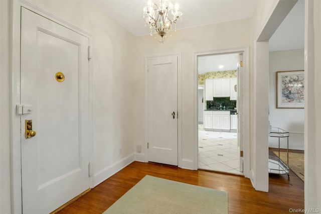 4810 Boston Post Road 2D, Pelham, NY 10803