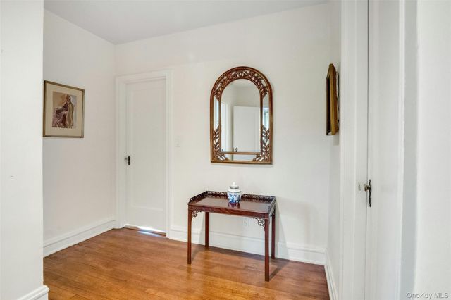 4810 Boston Post Road 2D, Pelham, NY 10803