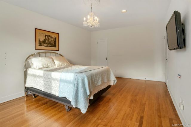 4810 Boston Post Road 2D, Pelham, NY 10803