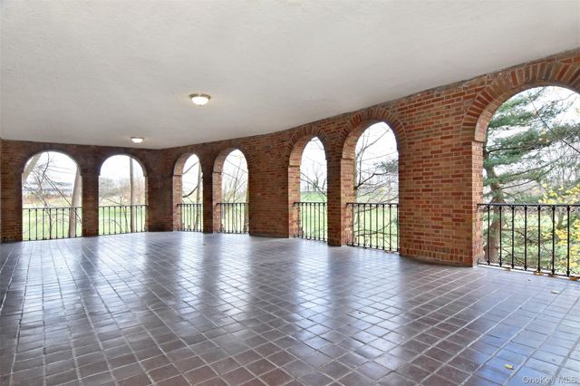 4810 Boston Post Road 2D, Pelham, NY 10803