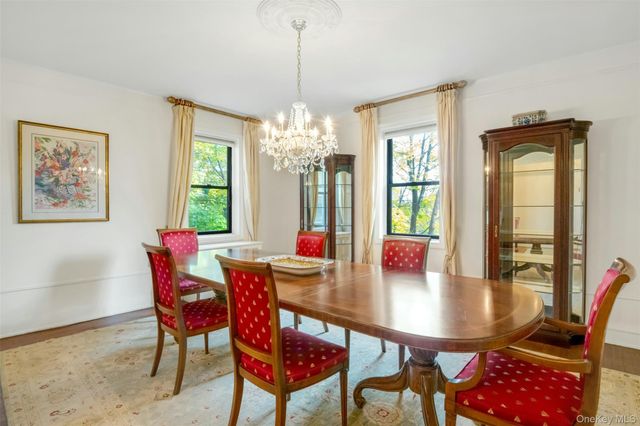 4810 Boston Post Road 2D, Pelham, NY 10803