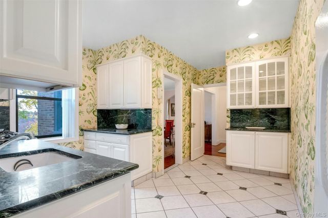 4810 Boston Post Road 2D, Pelham, NY 10803