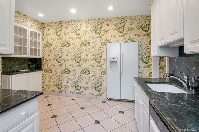 4810 Boston Post Road 2D, Pelham, NY 10803