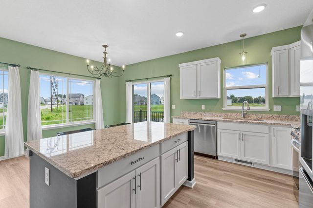 9973 32nd Street NE, Saint Michael, MN 55376