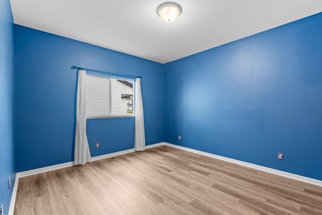 9973 32nd Street NE, Saint Michael, MN 55376