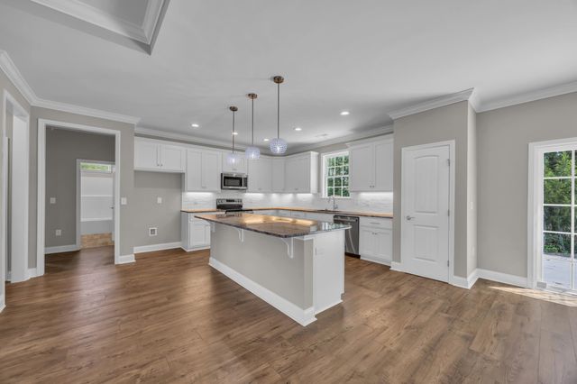 1151 Bear Lake Dr., Longs, SC 29568