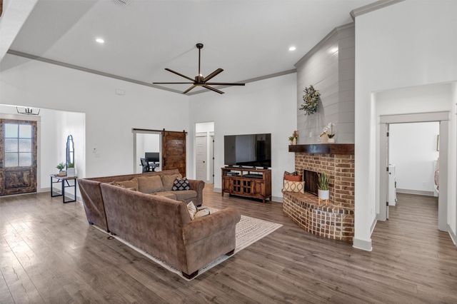 2037 Pinnell Prairie, Weatherford, TX 76088