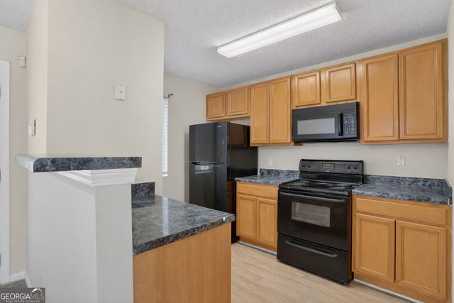 8100 Oakley Circle, Union City, GA 30291