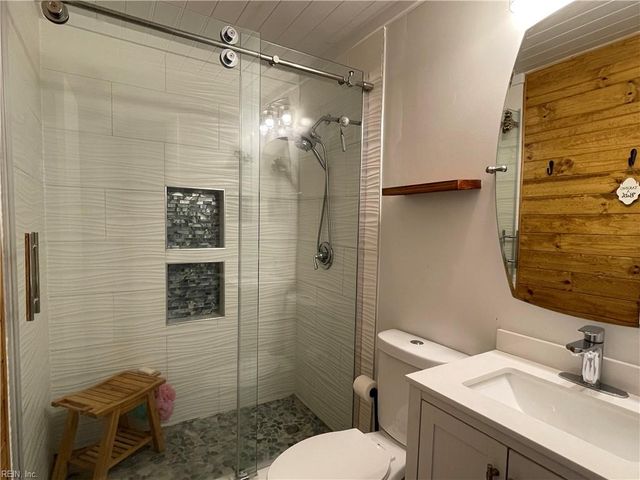 1001 Barclay SQ, Virginia Beach, VA 23451