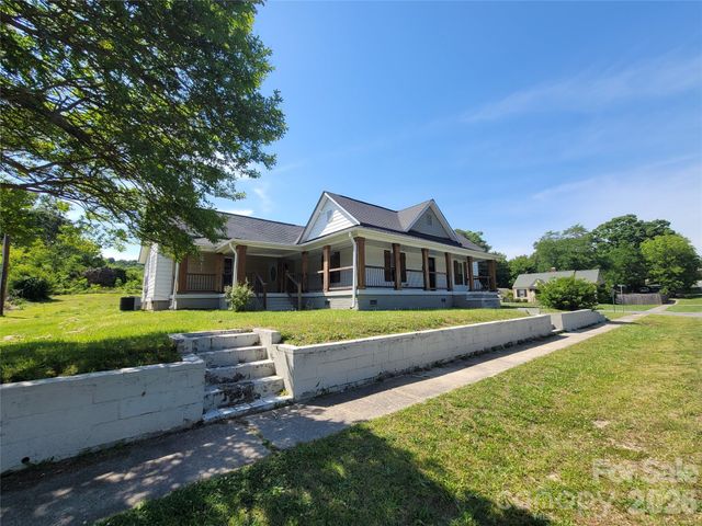 409 N 12th Street, Bessemer City, NC 28016