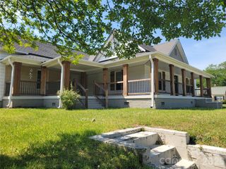 409 N 12th Street, Bessemer City, NC 28016
