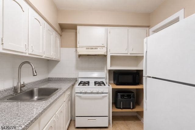 111 Liberty St, Plainfield City, NJ 07060