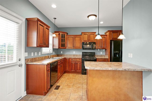 672 Wind Brook Drive, Elizabethtown, KY 42701