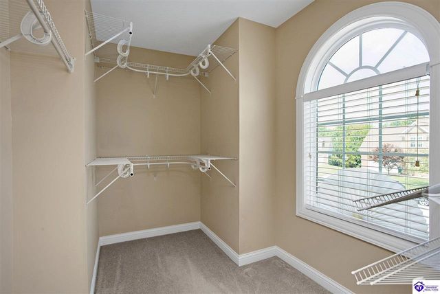 672 Wind Brook Drive, Elizabethtown, KY 42701