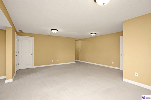 672 Wind Brook Drive, Elizabethtown, KY 42701