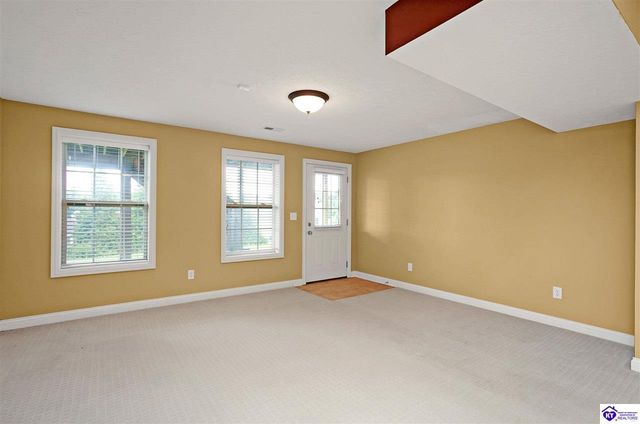 672 Wind Brook Drive, Elizabethtown, KY 42701