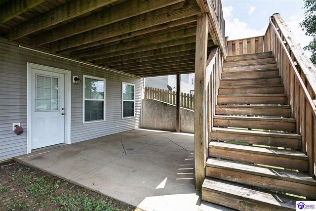 672 Wind Brook Drive, Elizabethtown, KY 42701